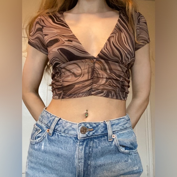 Trendy going out top - Picture 2 of 2